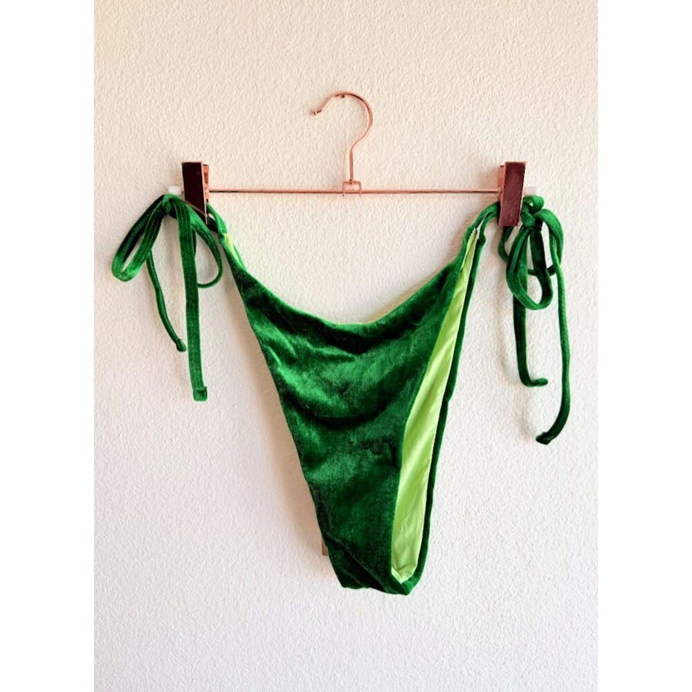 Berlook Emerald Green Velvet Side Tie Brazilian Bikini Bottoms size Large NWT
